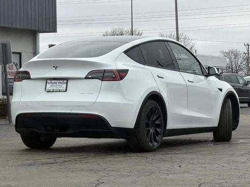 2021 Tesla Model Y Long Range Dual Motor All-Wheel Drive