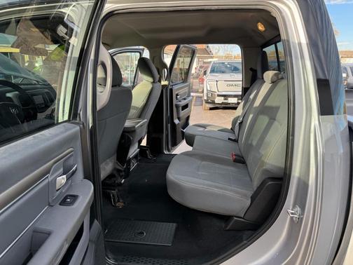 2020 RAM 1500 Classic SLT