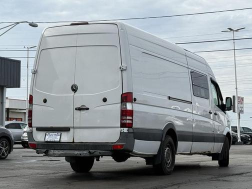 2010 Mercedes-Benz Sprinter 2500