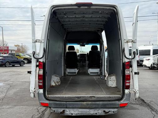 2010 Mercedes-Benz Sprinter 2500