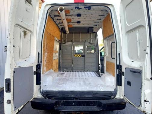 2015 Nissan NV Cargo NV3500 HD S V8