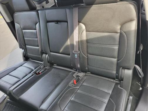White 2017 GMC Yukon XL Denali