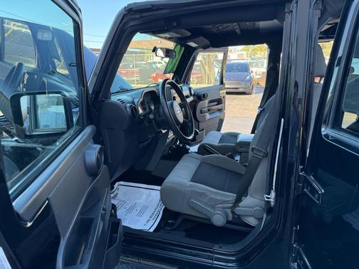 2010 Jeep Wrangler Unlimited Sport