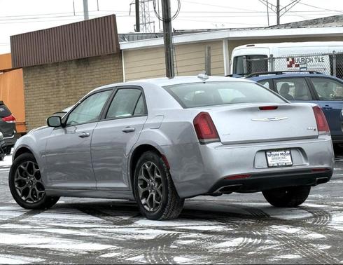 2016 Chrysler 300 S