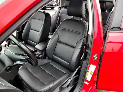 2015 Volkswagen Golf Auto TSI SE