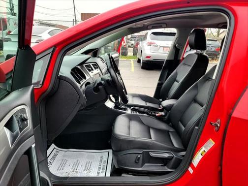 2015 Volkswagen Golf Auto TSI SE