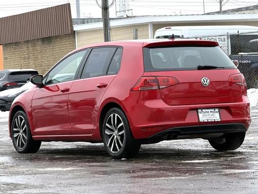2015 Volkswagen Golf Auto TSI SE