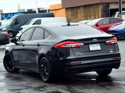 2020 Ford Fusion SE