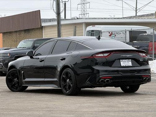 2021 Kia Stinger GT-Line