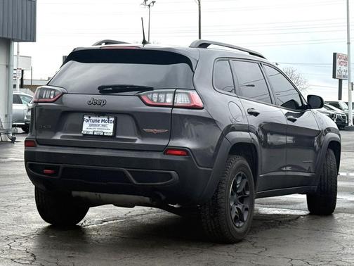 2020 Jeep Cherokee Trailhawk