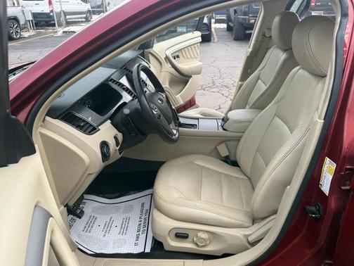 2015 Ford Taurus SEL