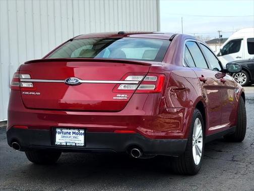 2015 Ford Taurus SEL