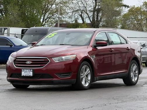 Burgundy 2015 Ford Taurus SEL