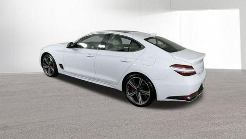 2025 Genesis G70 2.5T