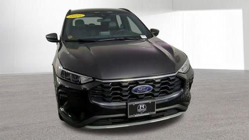 Agate Black Metallic 2025 Ford Escape ST-Line