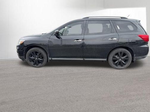 2018 Nissan Pathfinder SL