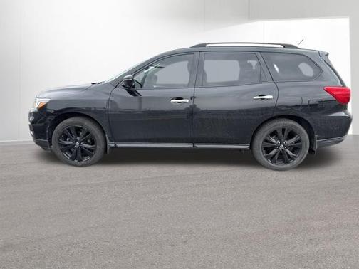 2018 Nissan Pathfinder SL