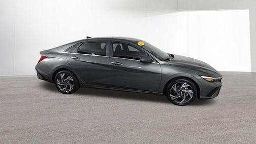 2025 Hyundai ELANTRA HEV Limited