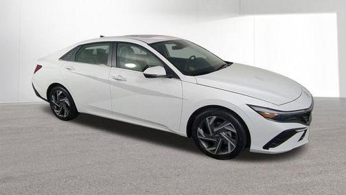 Serenity White Pearl 2026 Hyundai ELANTRA Limited
