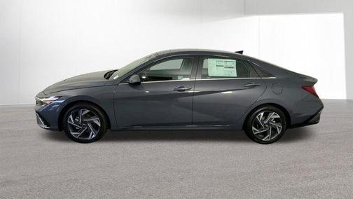 Gray Pearl 2025 Hyundai ELANTRA HEV Limited