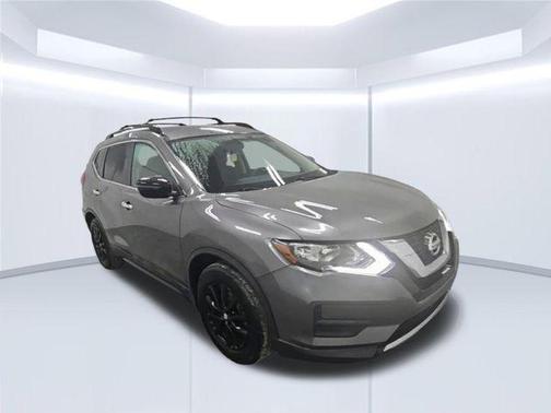 Gun Metallic 2017 Nissan Rogue SV