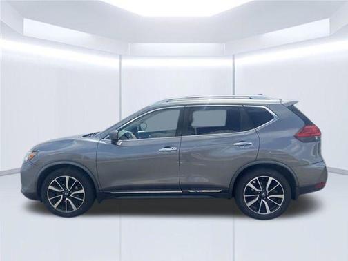 Gun Metallic 2017 Nissan Rogue SL