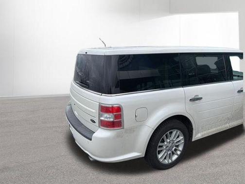 White Platinum Clearcoat Metallic 2015 Ford Flex SEL