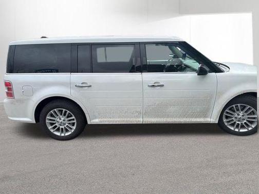 White Platinum Clearcoat Metallic 2015 Ford Flex SEL