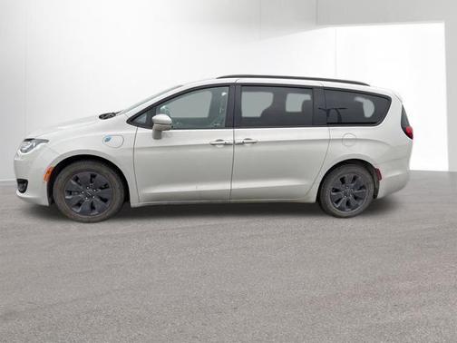 2020 Chrysler Pacifica Hybrid Limited