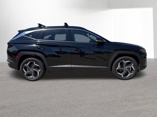 Black Pearl 2024 Hyundai TUCSON Hybrid Limited