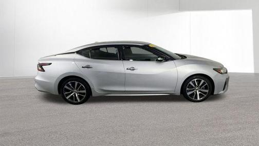 Brilliant Silver Metallic 2019 Nissan Maxima 3.5 SV