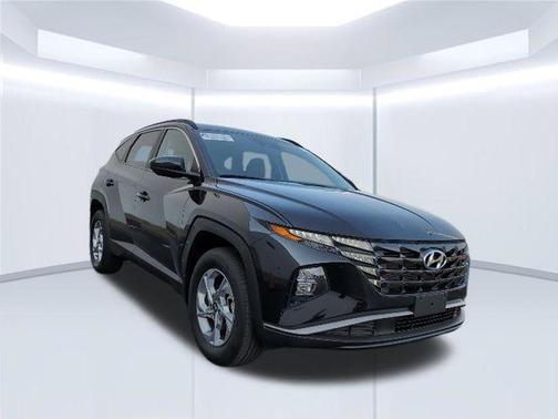 Black Pearl 2024 Hyundai TUCSON SEL
