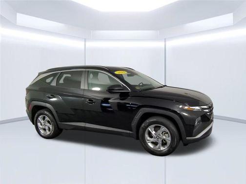 Black Pearl 2024 Hyundai TUCSON SEL