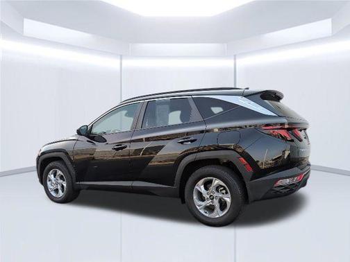 Black Pearl 2024 Hyundai TUCSON SEL