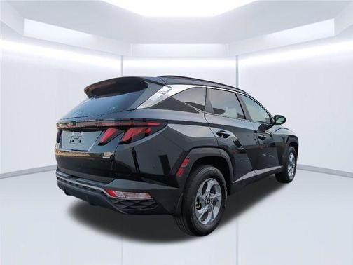 Black Pearl 2024 Hyundai TUCSON SEL