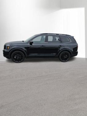 Ebony Black 2024 Kia Telluride SX-Prestige X-Line