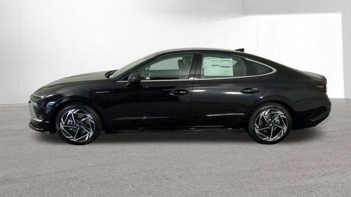 Black 2026 Hyundai SONATA SEL Sport
