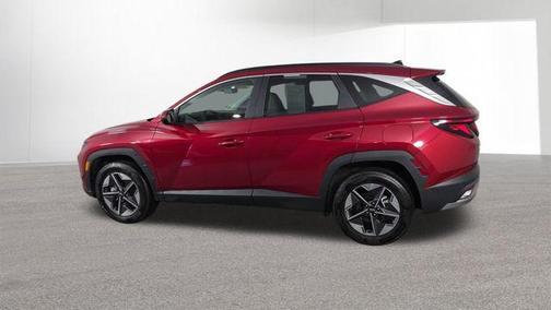 Red 2025 Hyundai TUCSON SEL