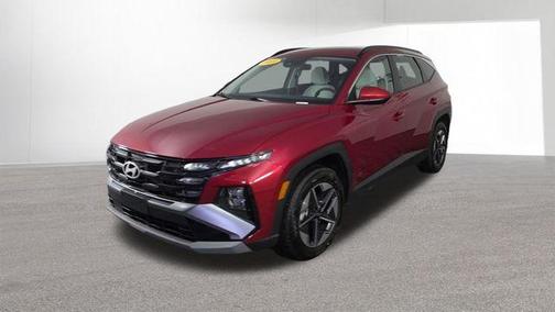 Red 2025 Hyundai TUCSON SEL