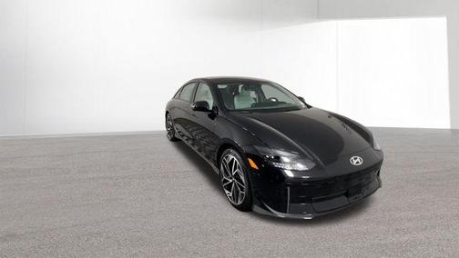 2025 Hyundai IONIQ 6 Limited