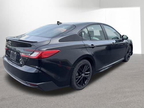 Midnight Black Metallic 2025 Toyota Camry SE