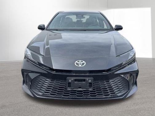 Midnight Black Metallic 2025 Toyota Camry SE