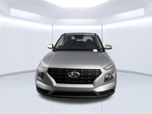 Shimmering Silver 2026 Hyundai VENUE SE