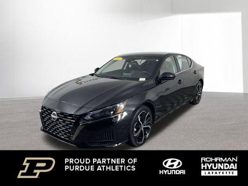 2025 Nissan Altima SR