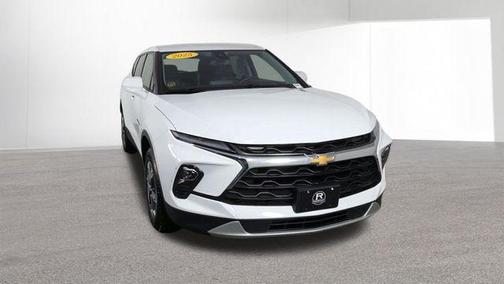 Summit White 2025 Chevrolet Blazer LT