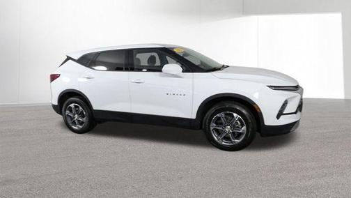 Summit White 2025 Chevrolet Blazer LT