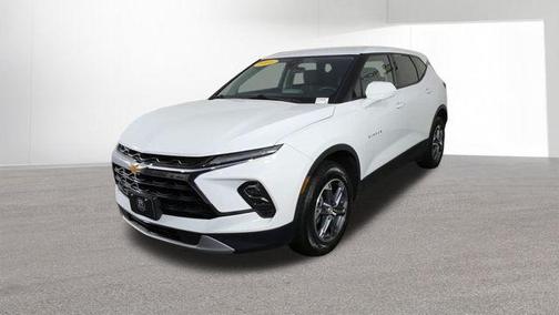 Summit White 2025 Chevrolet Blazer LT