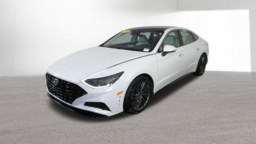 Quartz White 2022 Hyundai SONATA Limited