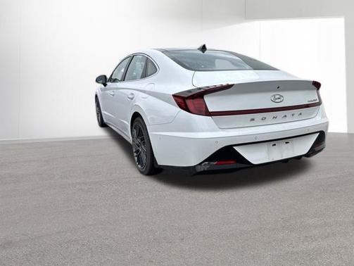Quartz White 2022 Hyundai SONATA Limited