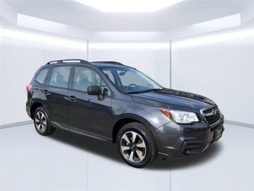 Dark Gray Metallic 2018 Subaru Forester 2.5i